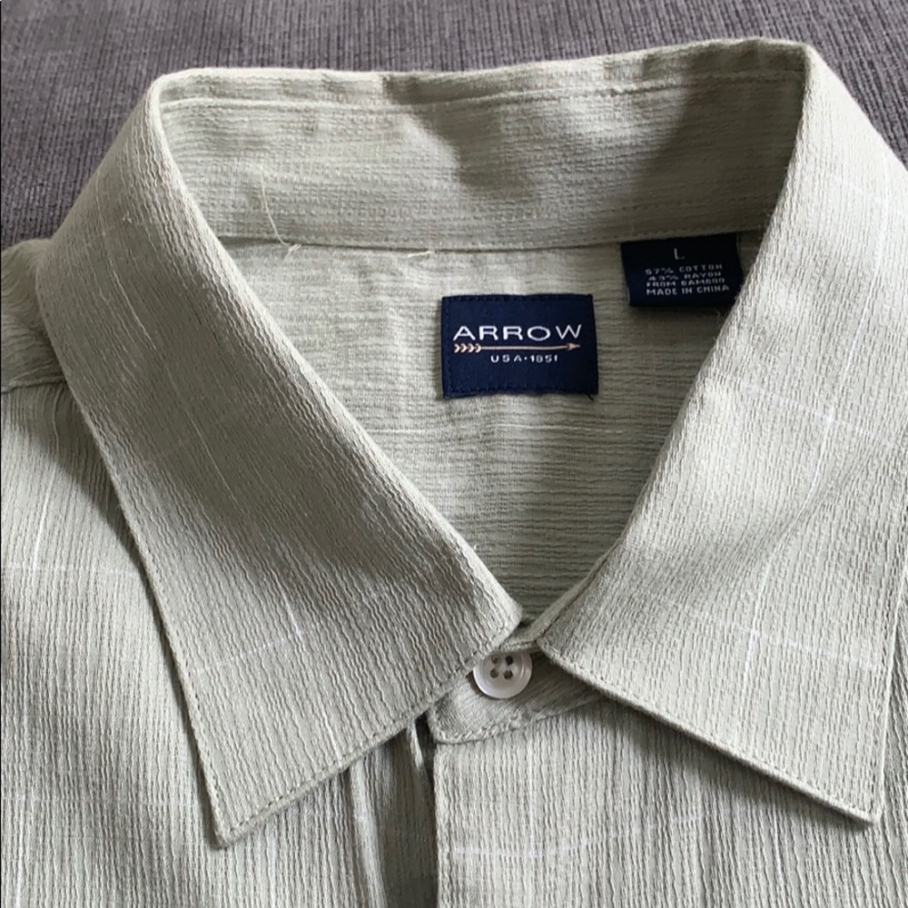 Arrow - Picture 2 of 5